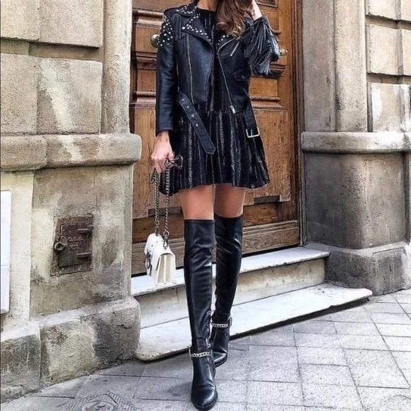 BLOGGER Zara Flat Over the Knee Boots Chain Detail - Picture 2 of 8